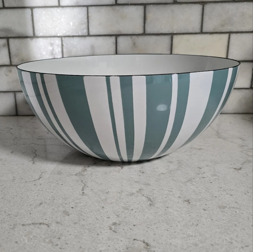 Vtg. Cathrineholm 11" Seafoam Stripe Enamel Bowl - Picture 5 of 11